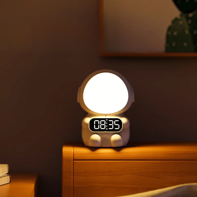 Astronautti-herätyskello lapsille yövalolla