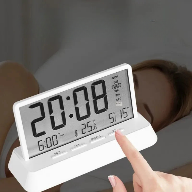 Digitaalinen herätyskello lämpömittarilla