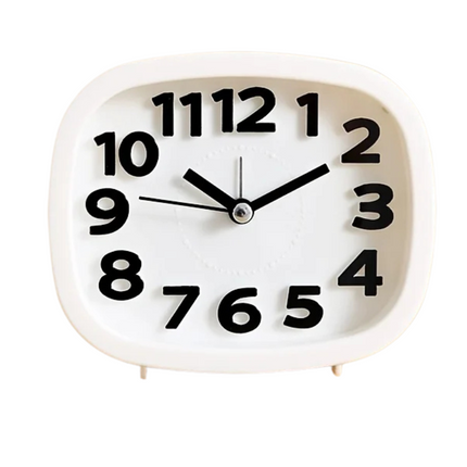 Paristokäyttöinen kello suurilla numeroilla