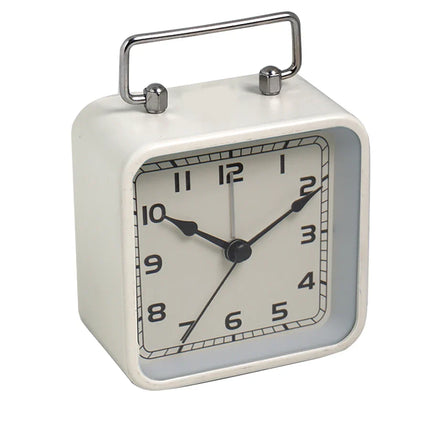 Pieni neliönmallinen matkaherätyskello