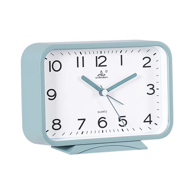 Suorakulmainen analoginen herätyskello makuuhuoneeseen