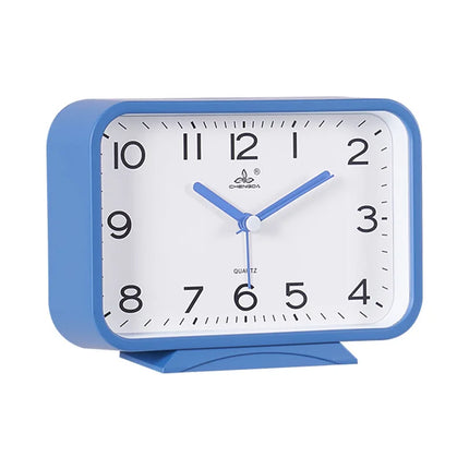 Suorakulmainen analoginen herätyskello makuuhuoneeseen