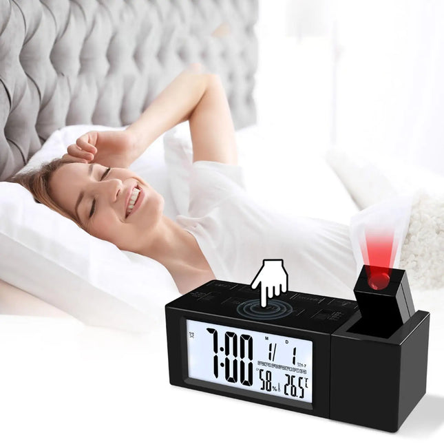 Digitaalinen projektoriherätyskello pojalle