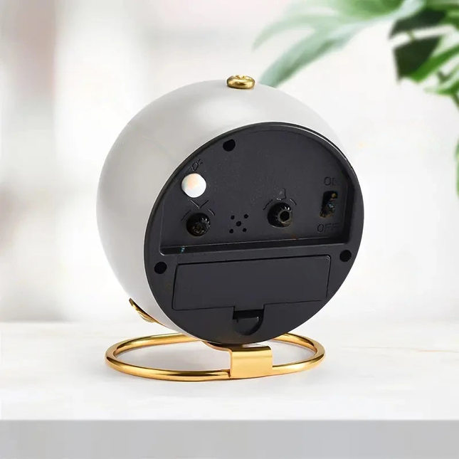 Pyöreä analoginen design-herätyskello