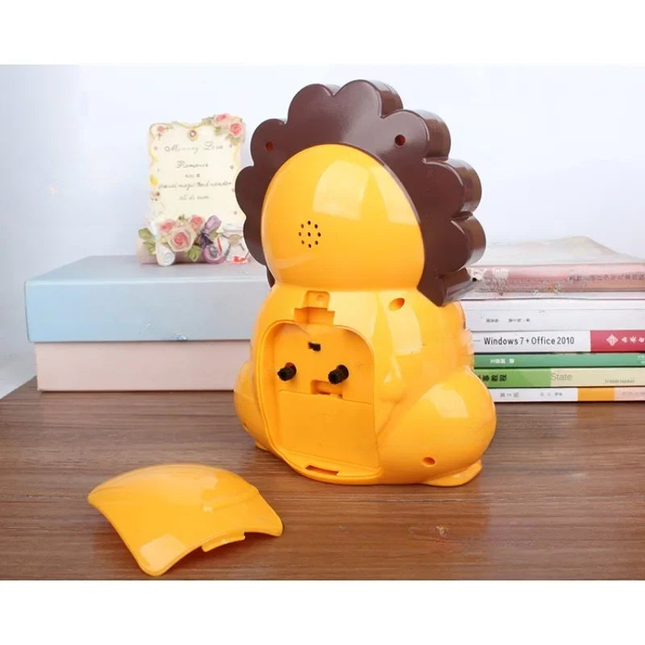 Leijona-aiheinen herätyskello lastenhuoneeseen