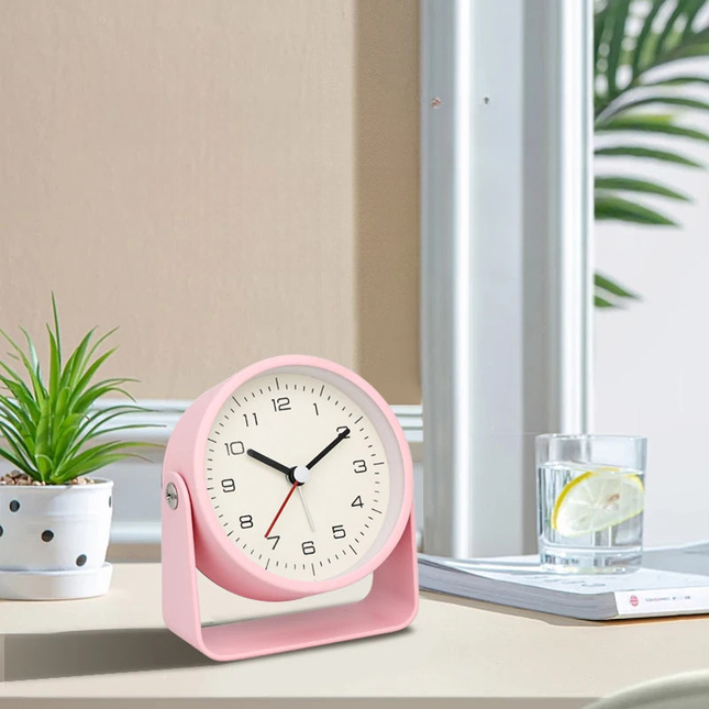 Analoginen herätyskello äänettömällä koneistolla