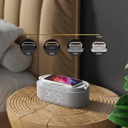 Kelloradio langattomalla laturilla ja valolla