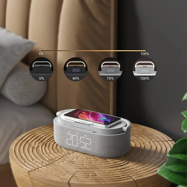 Kelloradio langattomalla laturilla ja valolla