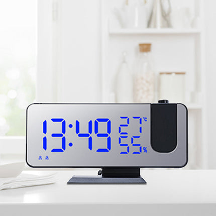 Moderni kelloradio heijastavalla projektorilla