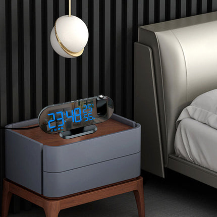 Projektoriherätyskello peilillä pojalle