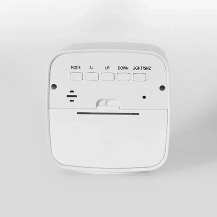 Digitaalinen herätyskello yövalotoiminnolla