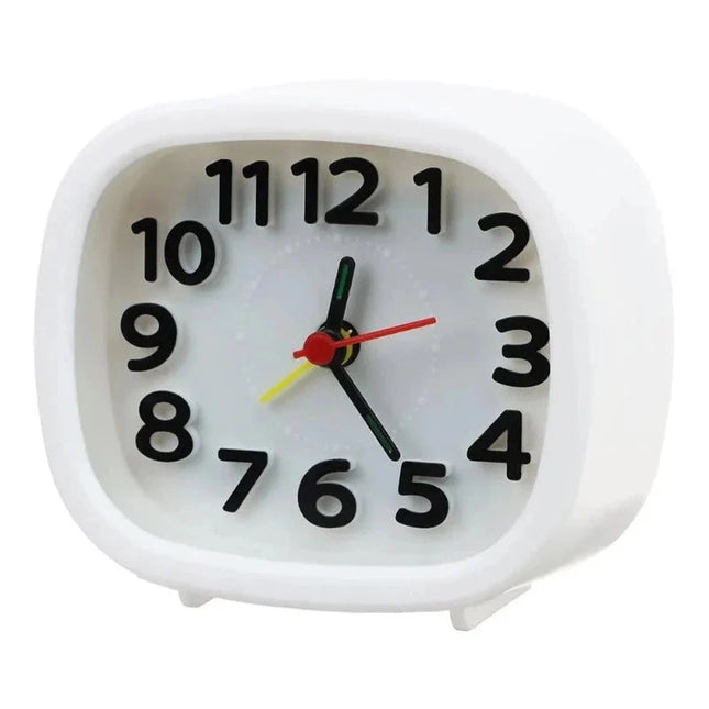 Äänetön analoginen herätyskello yöpöydälle