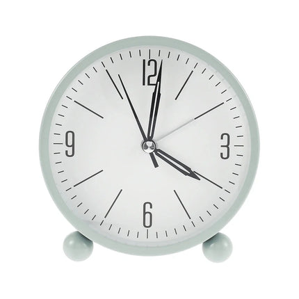 Minimalistinen pyöreä analoginen herätyskello