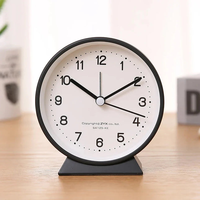 Äänetön analoginen herätyskello makuuhuoneeseen