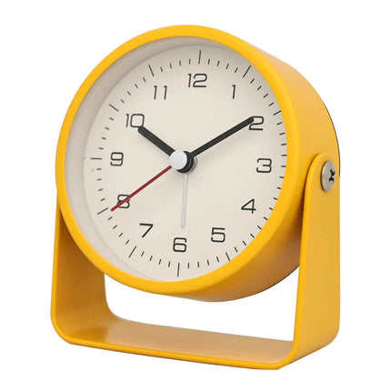 Analoginen herätyskello äänettömällä koneistolla