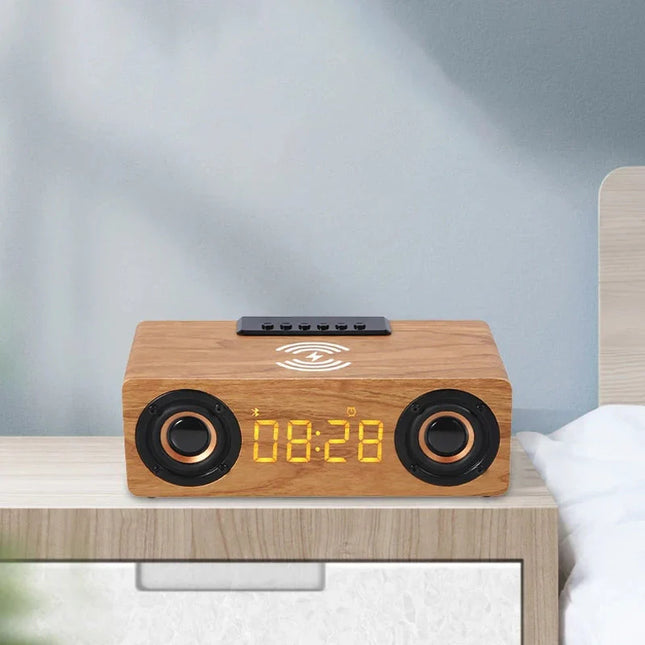 Puinen Bluetooth-kaiutin kelloradiolla