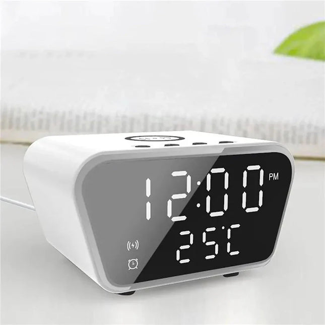 Herätyskello langattomalla laturilla puhelimelle