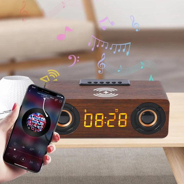 Retro puinen Bluetooth-kaiutin herätyskellolla