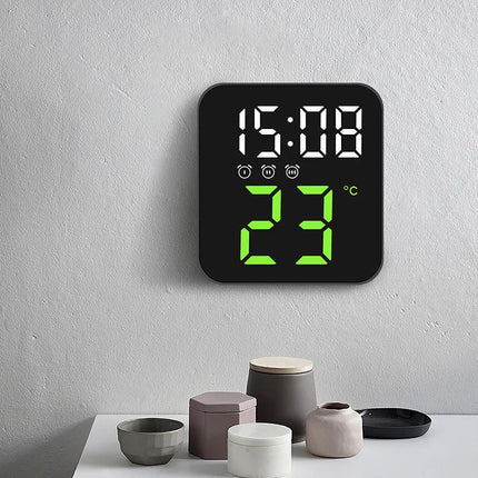 Moderni design matkaherätyskello LED-näytöllä