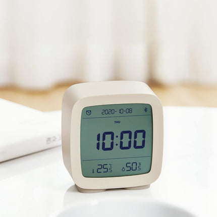 Digitaalinen matkaherätyskello kosteusmittarilla