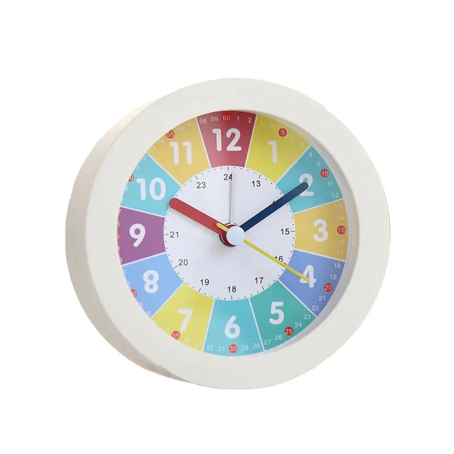 Opettavainen herätyskello lapselle yövalolla