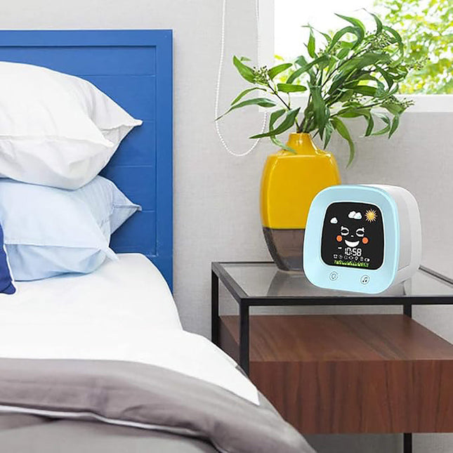 Poikien opettavainen herätyskello yövalolla