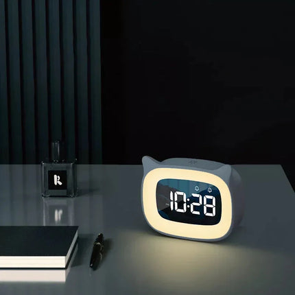 Vauvan unikello yövalolla opettavainen