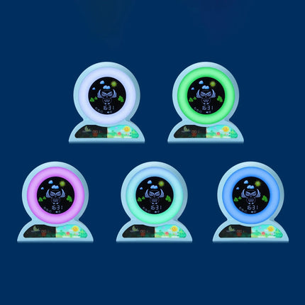 Lasten pöllö-unikello päivä-yö-indikaattorilla