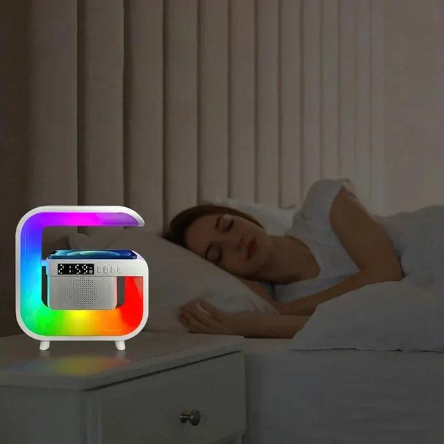 Kirkasvalo-lamppu herätyskellolla ja Bluetoothilla