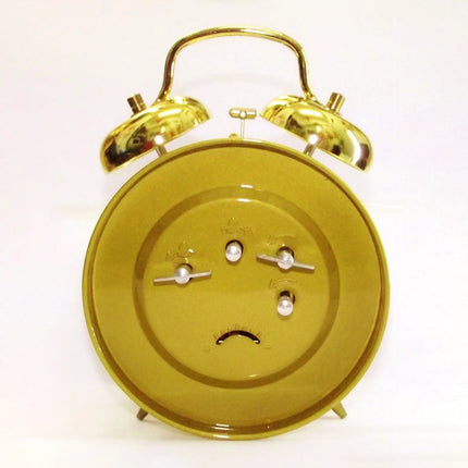 Kovaääninen mekaaninen herätyskello tuplakelloilla