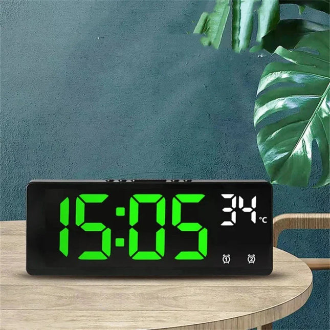 Suuri digitaalinen LED-seinäkello