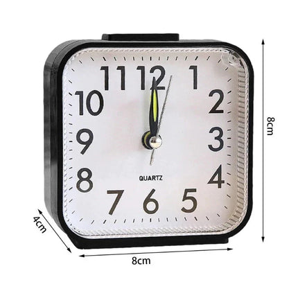 Selkeä paristokäyttöinen analoginen herätyskello