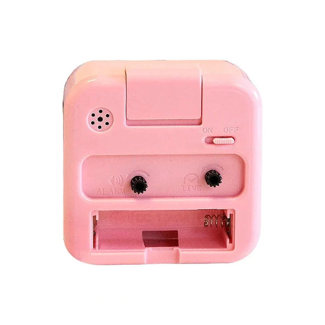 Selkeä paristokäyttöinen analoginen herätyskello