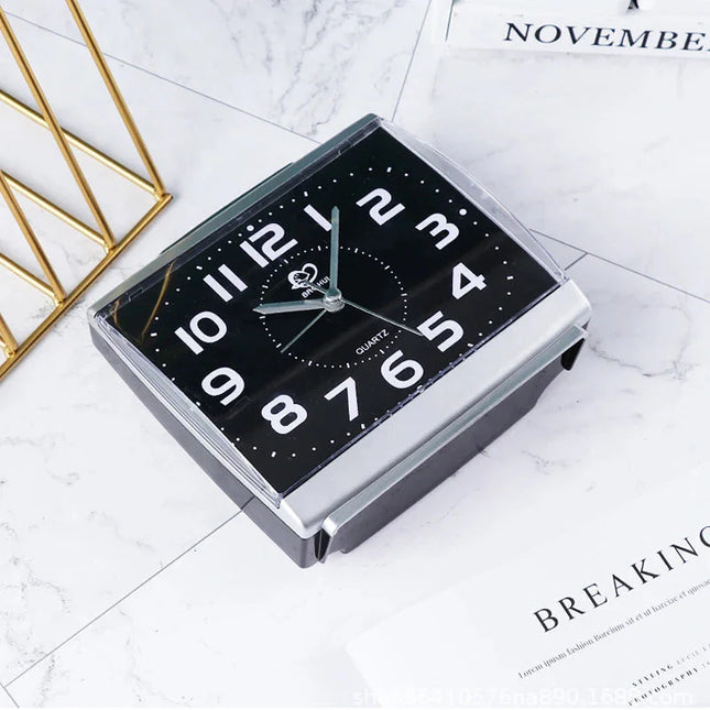 Selkeä herätyskello senioreille suurilla numeroilla