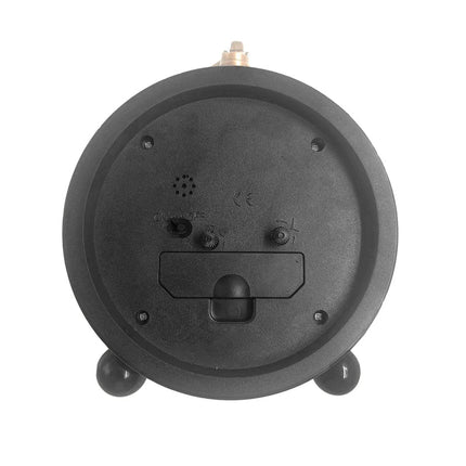 Antiikkityylinen vintage herätyskello pöydälle